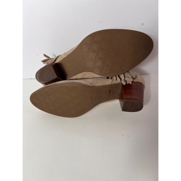 Vionic Suede Ankle Boots Fringe Studded Accents Tan Women's Size 9.5 - Picture 6 of 9